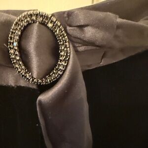 NWT! Look fabulous in these gorgeous Ann Taylor Black Velvet Pants, sz 8!